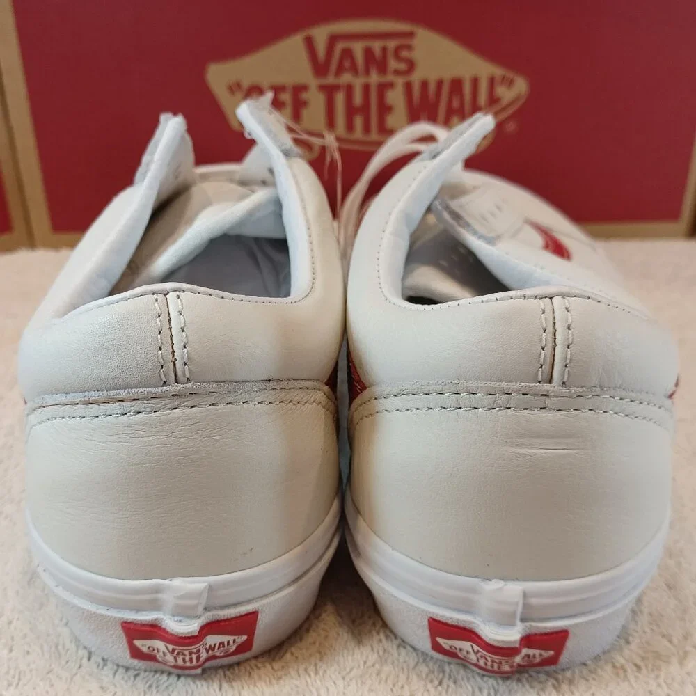 Vans Men's 7/Women's 8.5 Old Skool Leather Pop White/Chili Pepper VN0A5AO92HL
